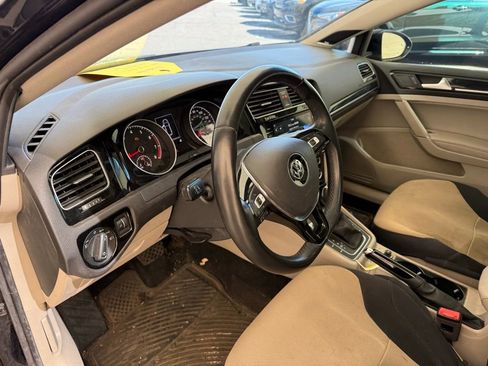Used 2018 Volkswagen Golf SEL image 14