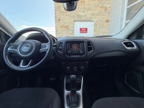 Used 2018 Jeep Compass Sport image 26