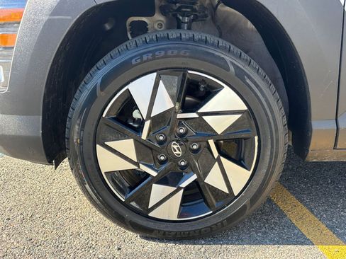 Used 2025 Hyundai Kona SEL image 25