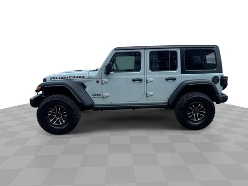 Used 2024 Jeep Wrangler Unlimited Rubicon w/ XTREMEE 35" Tire Package image 5