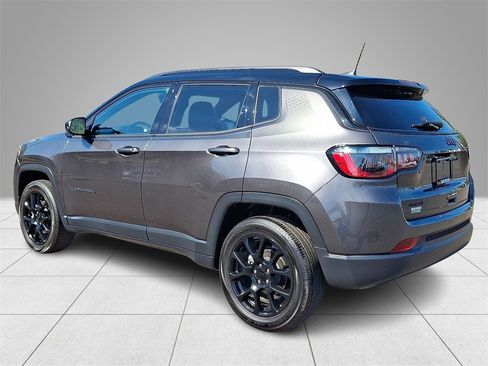 Certified 2022 Jeep Compass Altitude image 6