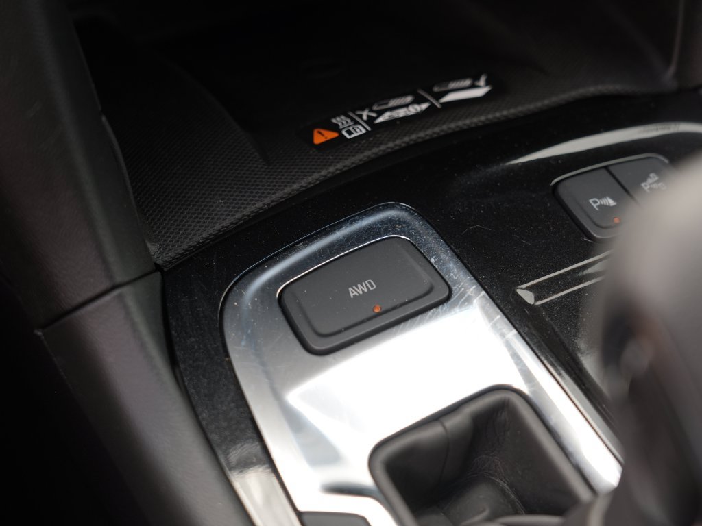 Certified 2024 Chevrolet Equinox Premier AWD/4WD image 40