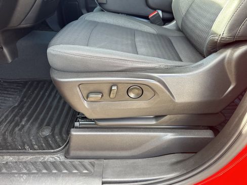 Used 2022 Chevrolet Silverado 1500 Custom image 11