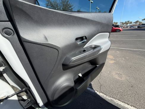 Certified 2023 Nissan Kicks SR w/ SR Premium Package image 16