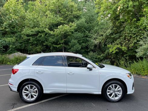 Used 2023 Audi Q3 2.0T Premium w/ Convenience Package AWD/4WD image 6