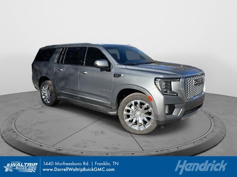 Used 2021 GMC Yukon XL Denali image 1