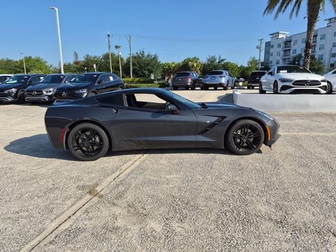 Used 2017 Chevrolet Corvette Stingray Coupe w/ 1LT RWD image 4