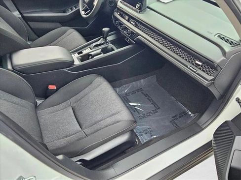 Used 2025 Honda Accord SE image 20