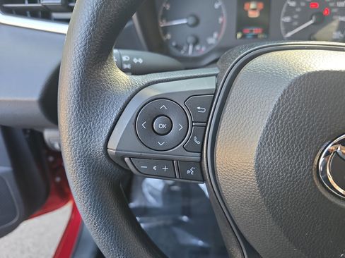 Used 2025 Toyota Corolla LE w/ Convenience Package image 16