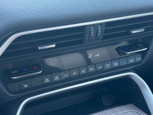 Certified 2024 MAZDA CX-90 Plug-In Hybrid w/ Preferred AWD/4WD image 21