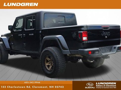 Used 2023 Jeep Gladiator Sport image 6