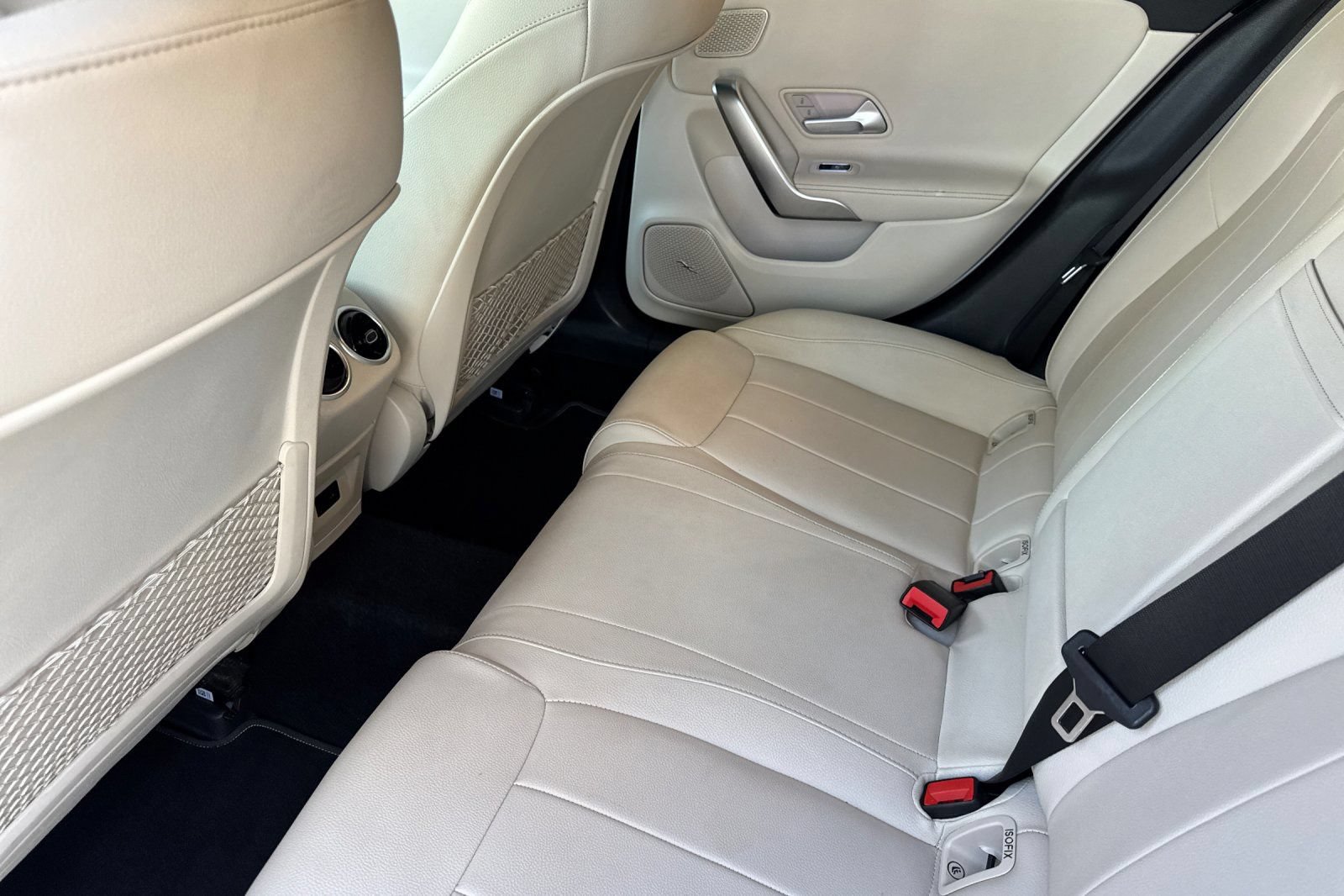 Used 2023 Mercedes-Benz CLA 250 image 13