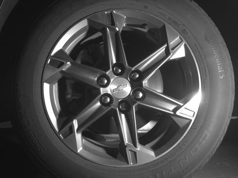 Used 2025 Chevrolet Blazer LT FWD image 12