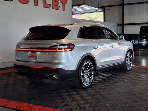 Used 2019 Lincoln Nautilus Reserve AWD/4WD image 8