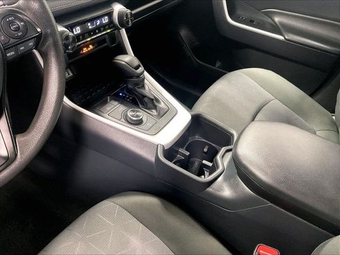 Certified 2025 Toyota RAV4 XLE AWD/4WD image 21