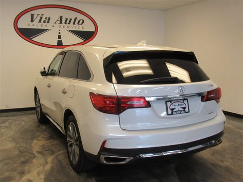 Used 2018 Acura MDX SH-AWD w/ Technology Package image 11