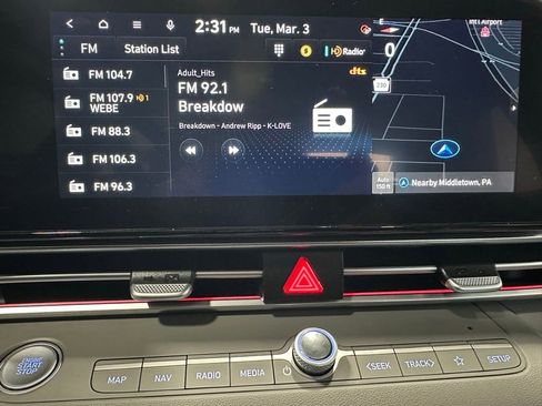 Used 2025 Hyundai Elantra SEL w/ Cargo Package image 29