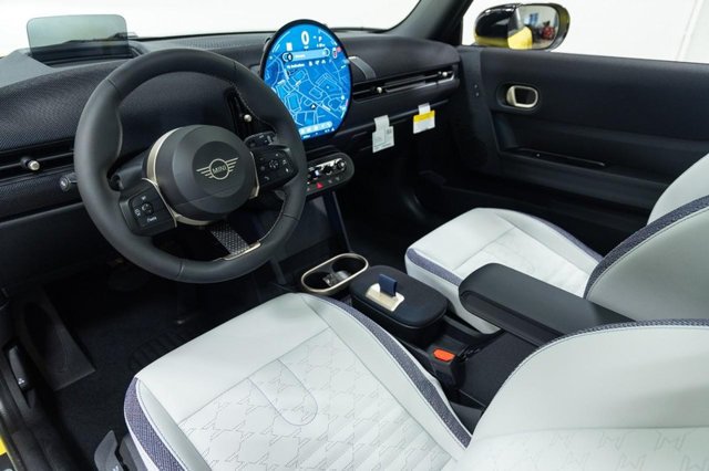 New 2027 MINI Cooper 2-Door Hardtop FWD image 17