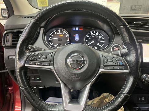 Used 2020 Nissan Rogue Sport SL w/ Premium Package image 21