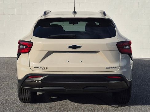 New 2026 Chevrolet Trax ACTIV w/ Driver Confidence Package FWD image 12