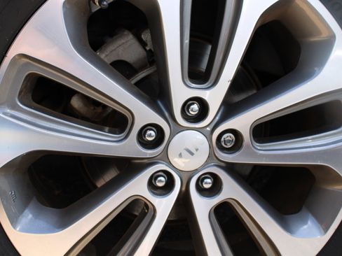 Used 2015 Kia Sorento SX FWD image 15