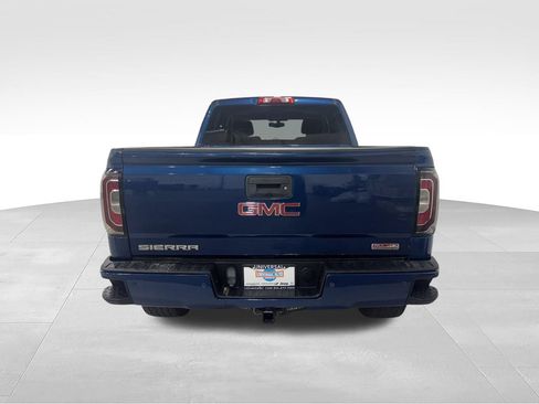 Used 2017 GMC Sierra 1500 SLT w/ All-Terrain Package AWD/4WD image 24