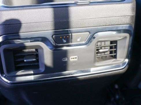 Used 2024 Chevrolet Silverado 2500 High Country w/ High Country Premium Package image 25