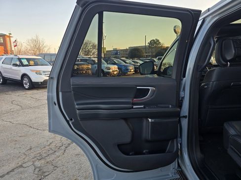 New 2026 Ford Expedition Platinum w/ Stealth Appearance Package image 18