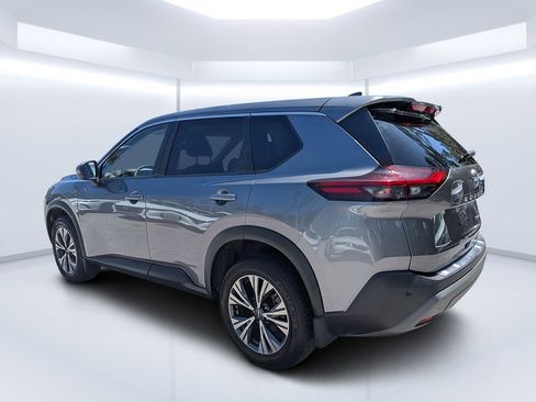 Used 2023 Nissan Rogue SV image 5