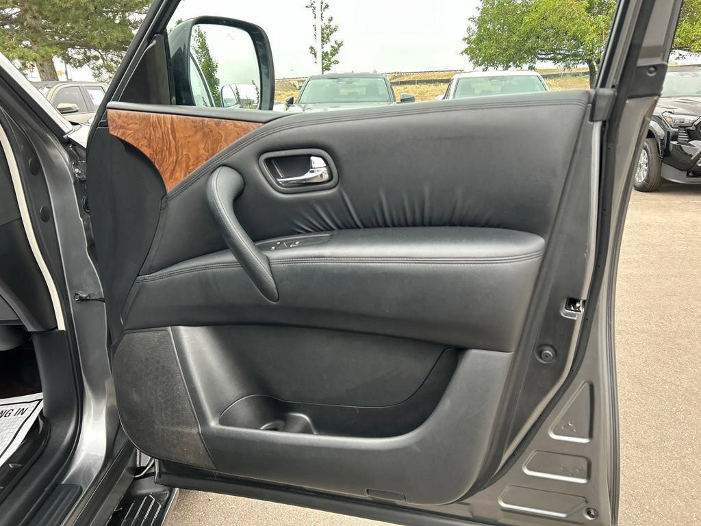 Used 2024 Nissan Armada SL AWD/4WD image 10