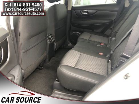 Used 2018 Nissan Rogue SV w/ Premium Package AWD/4WD image 21