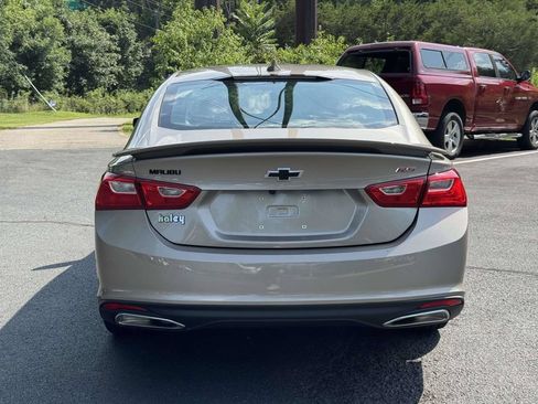 Used 2022 Chevrolet Malibu RS FWD image 3