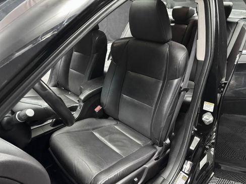 Used 2013 Acura ILX 4dr Sdn 2.4L Premium Pkg image 29