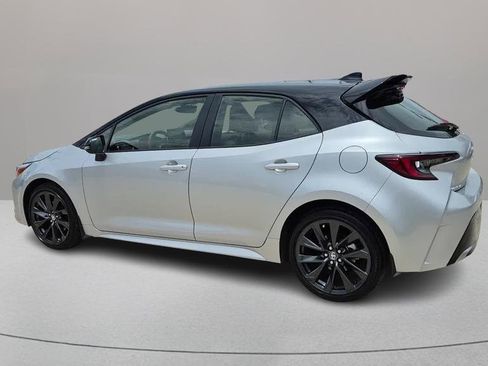 Used 2024 Toyota Corolla XSE FWD image 3