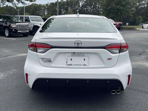 Used 2026 Toyota Corolla SE FWD image 5