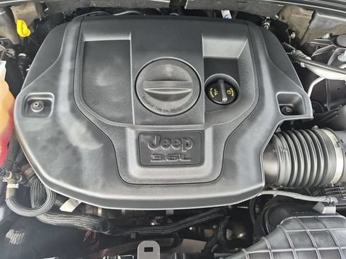 Used 2021 Jeep Grand Cherokee L Overland w/ Luxury Tech Group IV AWD/4WD image 33