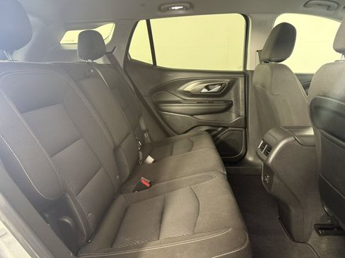 Used 2024 GMC Terrain SLE AWD/4WD image 13