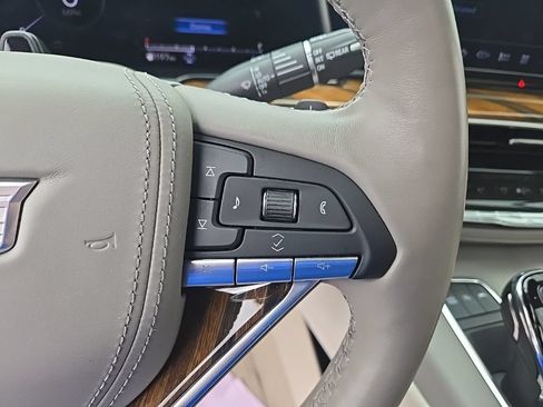 Certified 2024 Cadillac Escalade Sport Platinum w/ LPO, Floor Liner Package AWD/4WD image 20