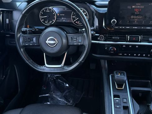 Certified 2022 Nissan Pathfinder SV image 16