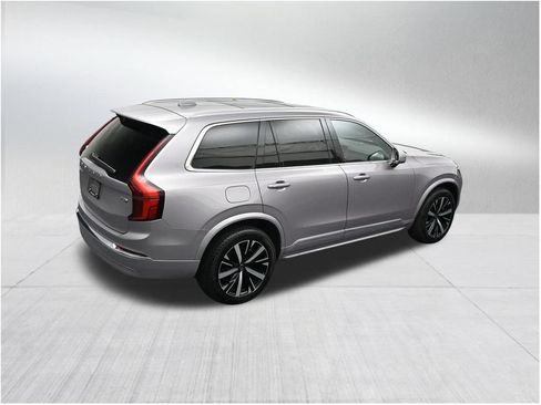 New 2026 Volvo XC90 T8 Core AWD/4WD image 17