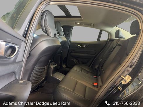 Used 2023 Volvo S60 T8 Plus image 10