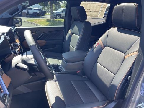 New 2026 GMC Canyon AT4 w/ Technology Plus Package AWD/4WD image 20