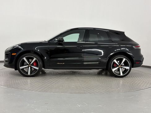 Certified 2024 Porsche Macan S AWD/4WD image 2