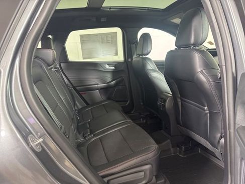 Certified 2023 Ford Escape ST-Line w/ Tech Pack #1 AWD/4WD image 5