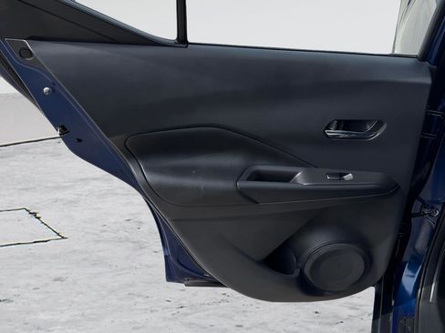 Used 2019 Nissan Kicks SR w/ SR Premium Package image 20