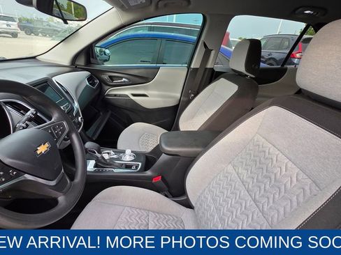 Used 2022 Chevrolet Equinox LS w/ LS Convenience Package image 8