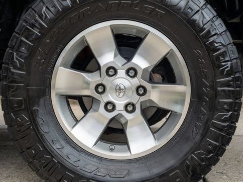 Used 2019 Toyota 4Runner 4WD image 53