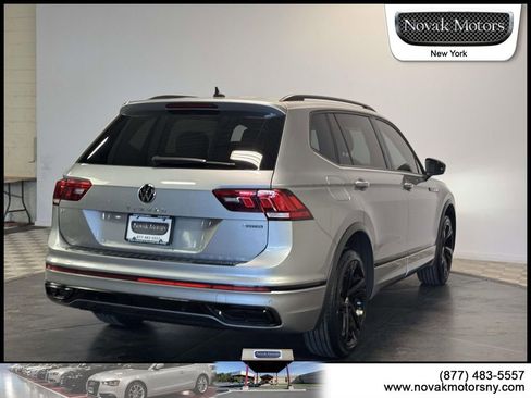 Used 2023 Volkswagen Tiguan SE R-Line AWD/4WD image 10