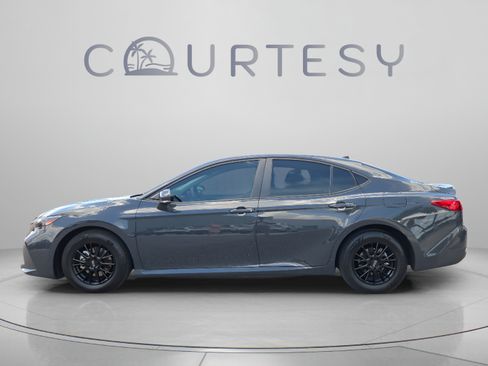 Used 2025 Toyota Camry LE w/ Convenience Package FWD image 2