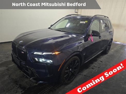 Used 2024 BMW X7 M60i image 1